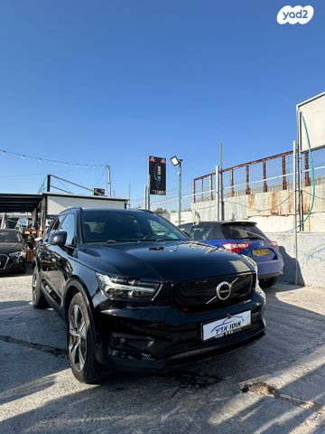 וולוו XC40