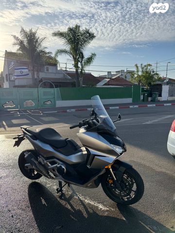מודעת רכב הונדה פורזה 750