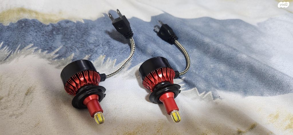 feedItemObj.data.row_1