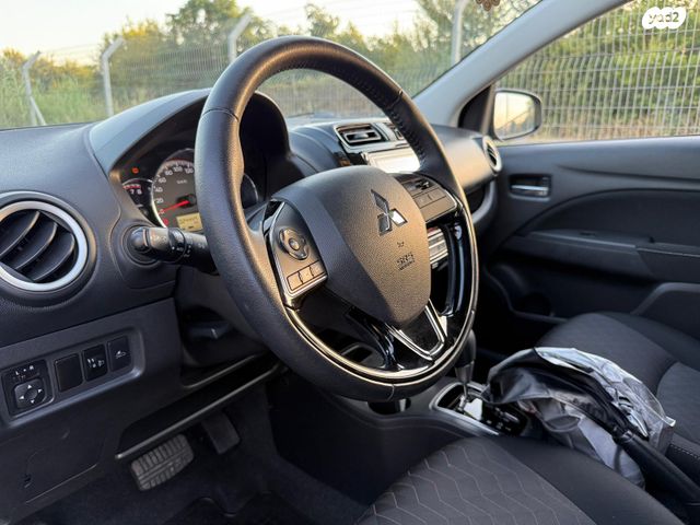 מיצובישי ספייס סטאר