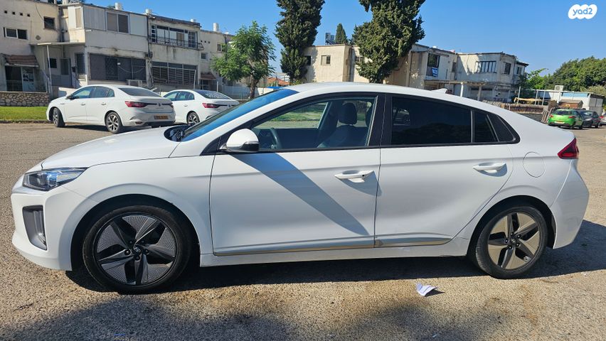 יונדאי איוניק