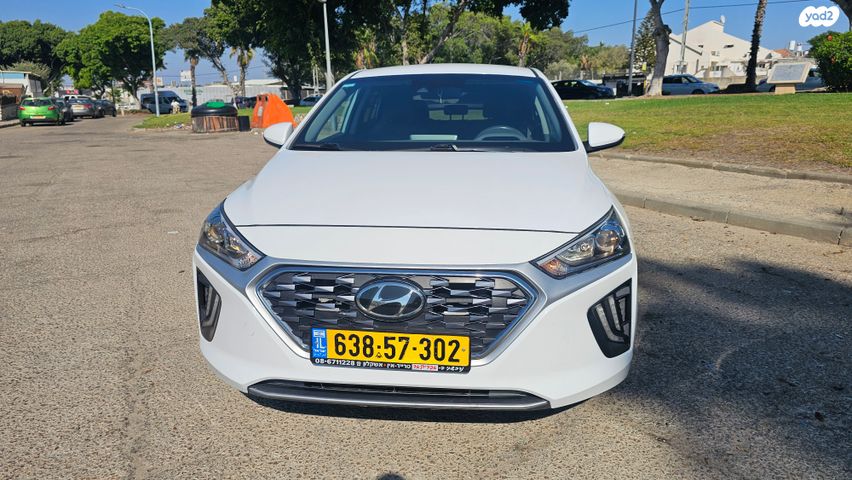 יונדאי איוניק