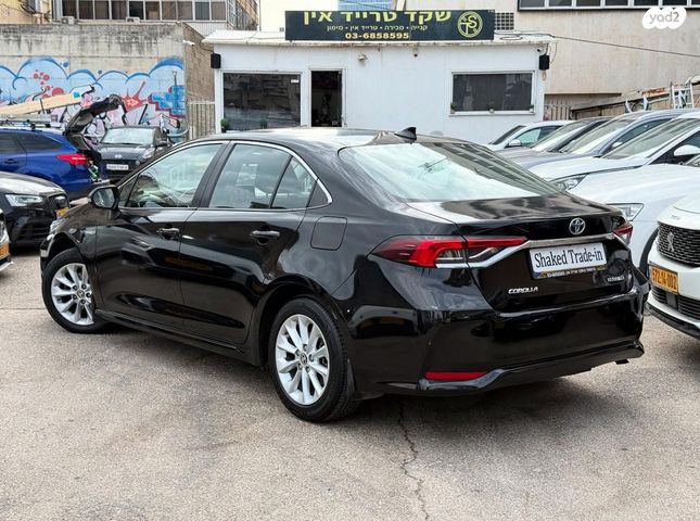 טויוטה קורולה
