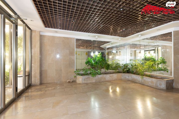 דירה, עולי הגרדום, רמז, מערב ותיק, ראשון לציון