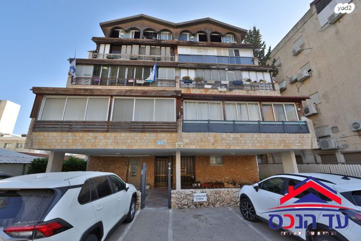 דופלקס, קרית מוצקין