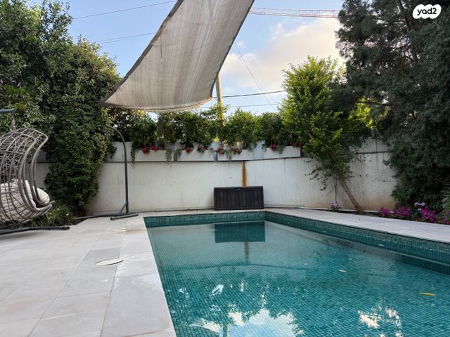 דו משפחתי, קרית ויצמן, רעננה