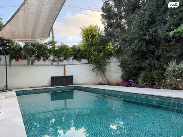 דו משפחתי, קרית ויצמן, רעננה