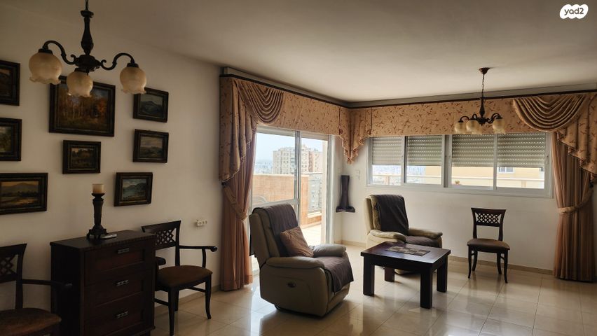 גג/ פנטהאוז