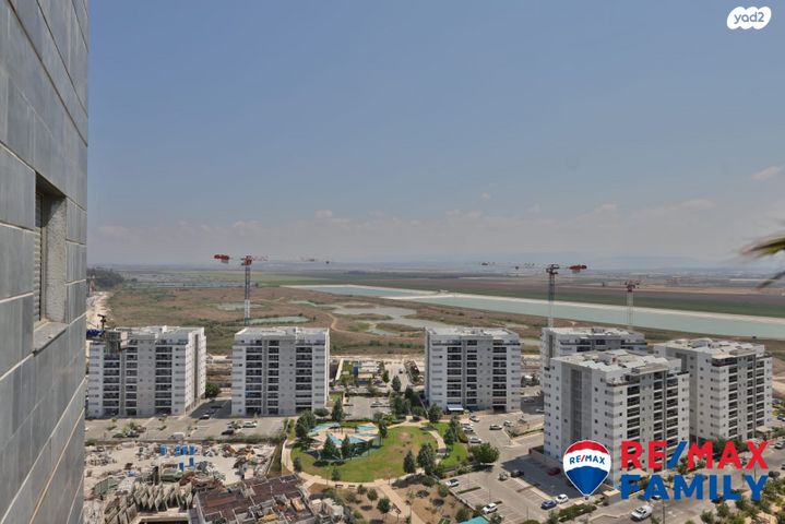 דירה, נעמי שמר 10, נאות אפק, אפקה, קרית ביאליק