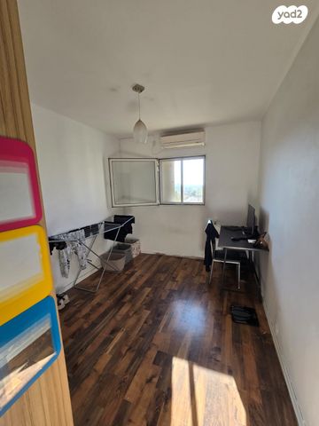 דירה, הרב יצחק בן חנן, נאות גנים, נתניה