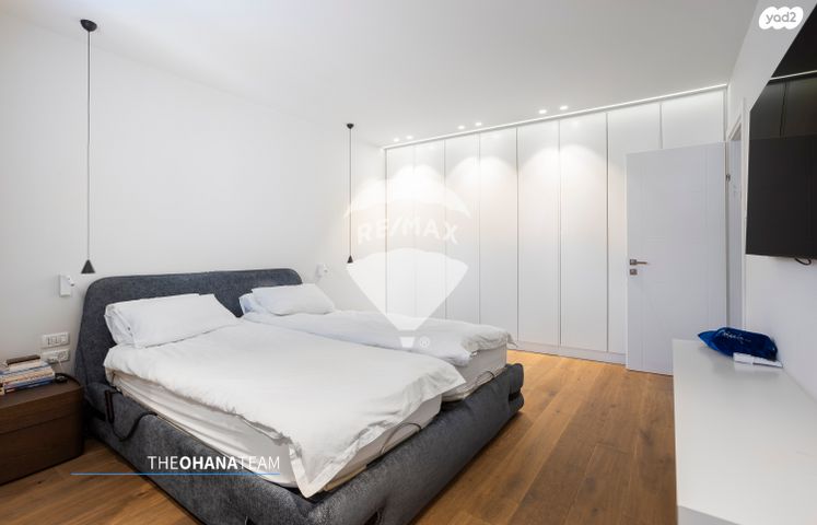 דו משפחתי, משה סנה, רמת פולג, נתניה