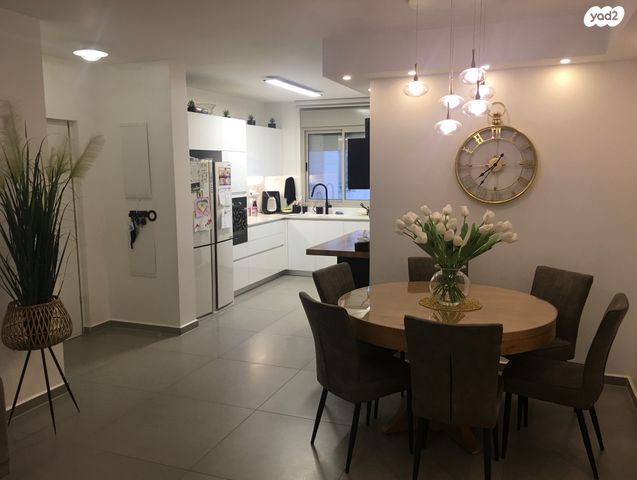 דירה, שקמים ואגמים, אשקלון