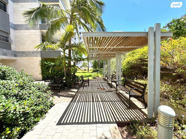 דירה, מתחם 1200, הוד השרון