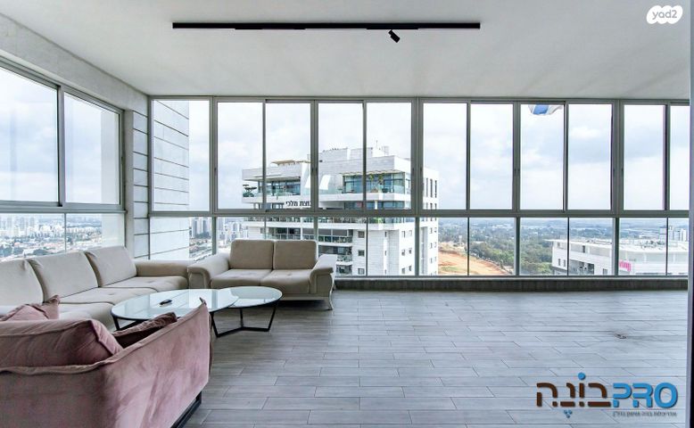 גג/ פנטהאוז, דודו דותן, הרקפות, ראשון לציון