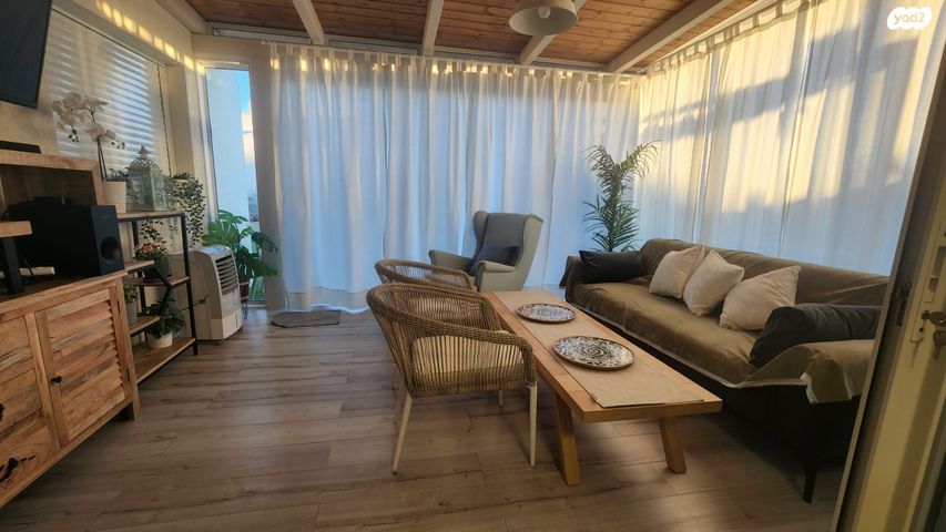 בית פרטי/ קוטג', אשכולות