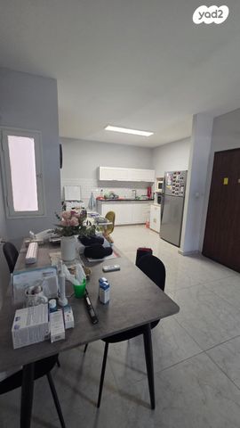 דירה, יוסף פלדמן, כפר גנים ב, פתח תקווה