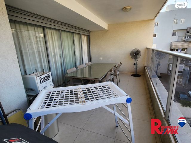 דירה, משה דיין 58, בן גוריון, חולון