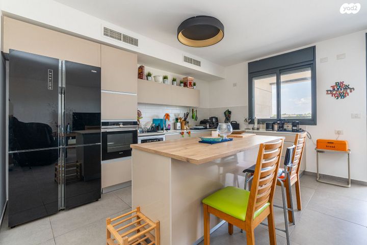 דירה, אור ים, אור עקיבא