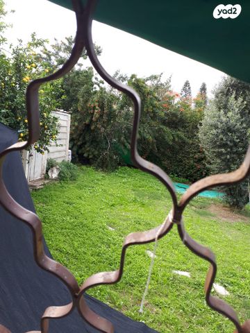 בית פרטי/ קוטג', רחבת האדמונית, הפרחים, קרית גת