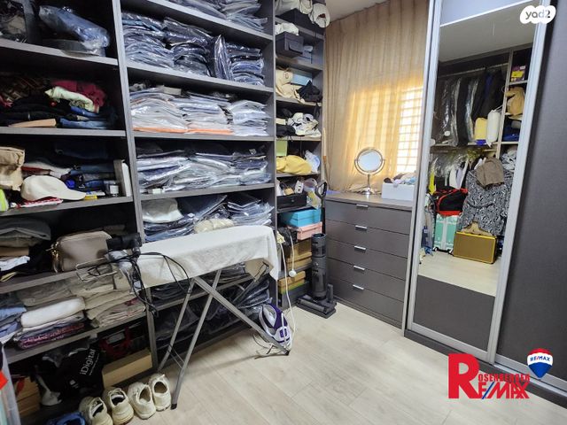 דירה, משה דיין 58, בן גוריון, חולון