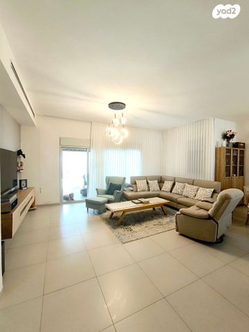 בית פרטי/ קוטג', אשכולות