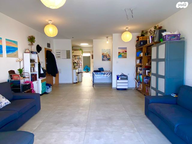 כנסת יחזקאל 12