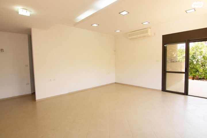 בית פרטי/ קוטג', חבצלת, רחובות