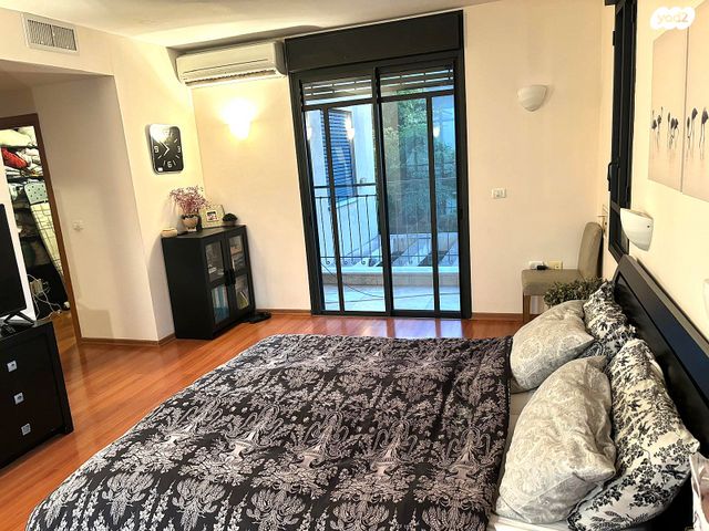 בית פרטי/ קוטג', האירוס, מתחם 19 - 20 (מתחם הפרחים), הוד השרון