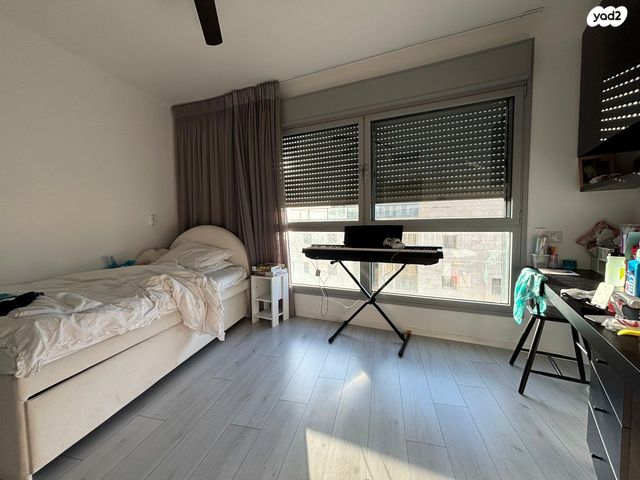 דירה, פרופ' יובל נאמן, הגוש הגדול, רמת אביב החדשה, נופי ים, תל אביב יפו