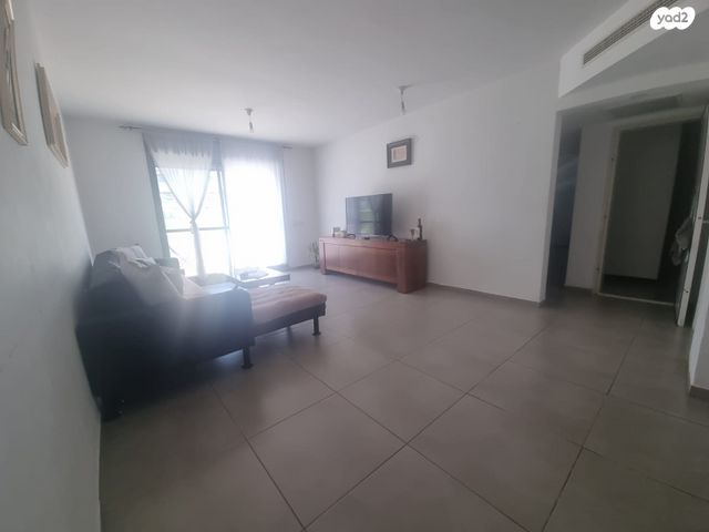 דירה, שוהם, אבני חן, חריש