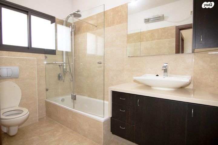 בית פרטי/ קוטג', חבצלת, רחובות