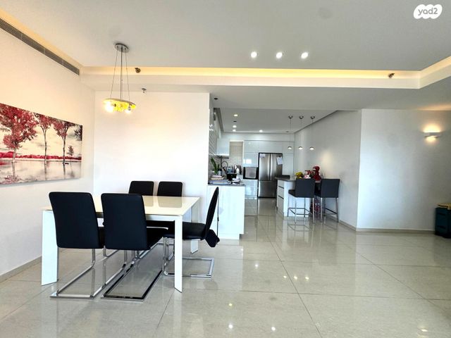 דירה, מתחם 1200, הוד השרון