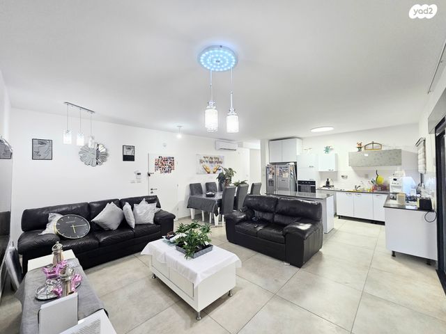 אריק איינשטיין 