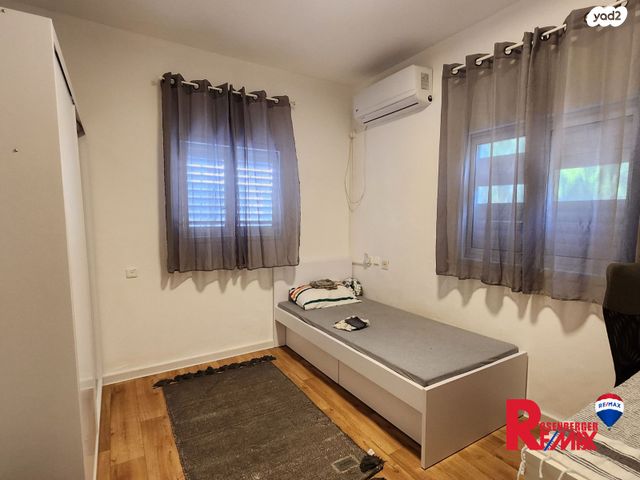 דירת גן, חיים סירני 25, נווה רמז, חולון