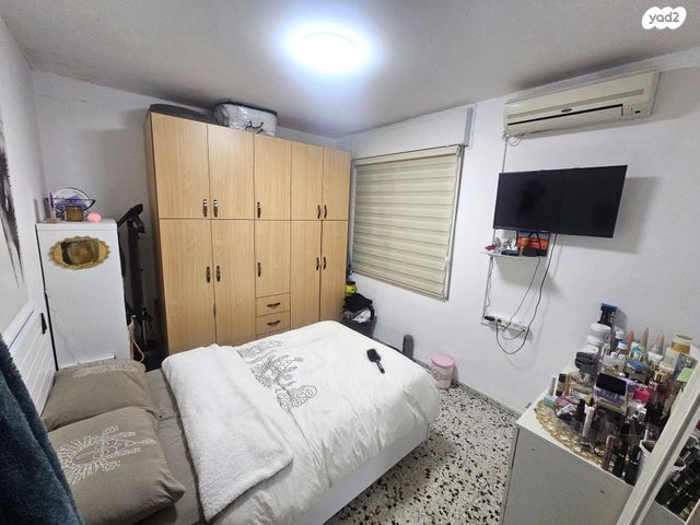 דירה, שדמה, הגליל, כרמיאל