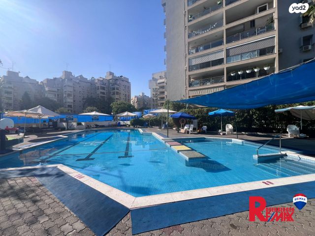 דירה, משה דיין 58, בן גוריון, חולון