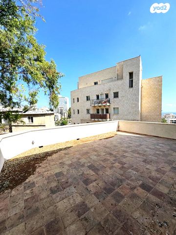 גג/ פנטהאוז, עקרון 14, שוק תלפיות, חיפה