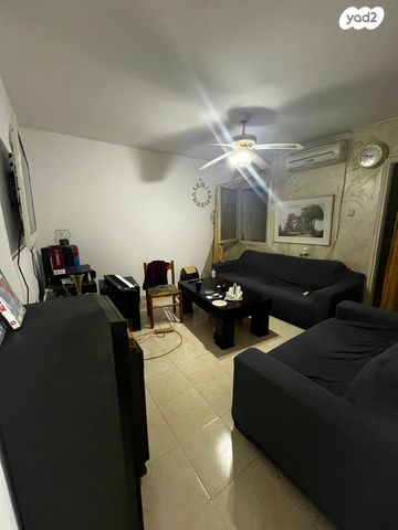 דירה, שדרות רש"י 18, קיבוץ גלויות, קרית מלאכי