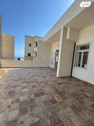 גג/ פנטהאוז, עקרון 14, שוק תלפיות, חיפה