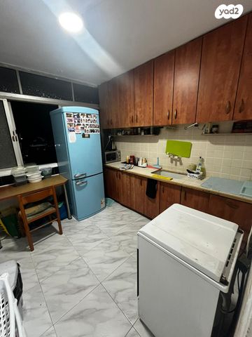 דירה, שדרות רש"י 18, קיבוץ גלויות, קרית מלאכי