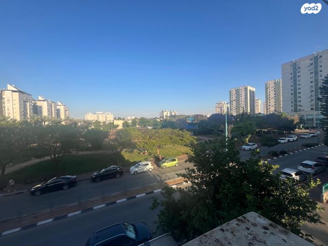 דירה, חללי אגוז, גני אביב, לוד