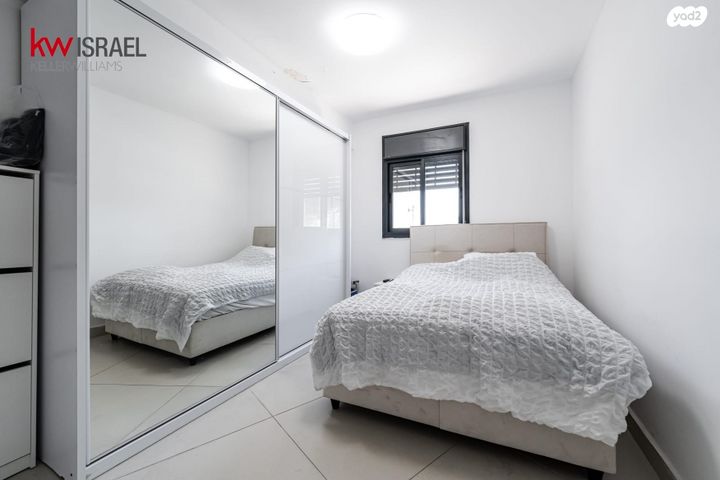 דירה, טשרניחובסקי, לב העיר, בת ים