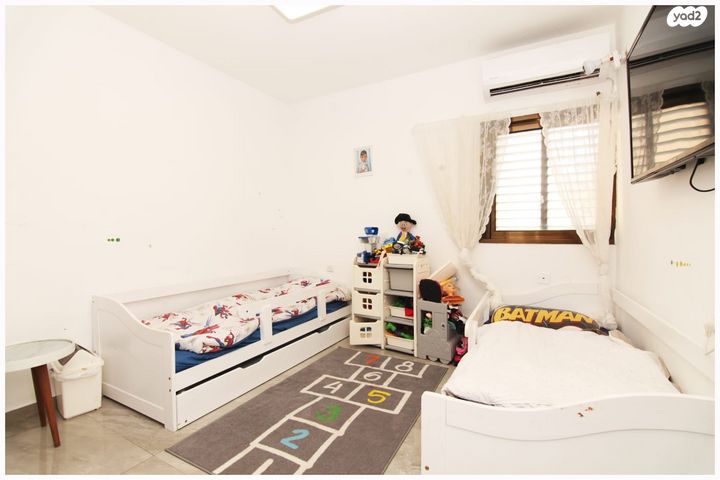 דירת גן, האר"י, רמת חן ובן ציון, נתניה