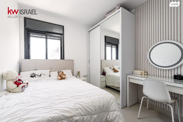 דירה, טשרניחובסקי, לב העיר, בת ים