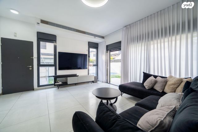 בית פרטי/ קוטג', אבן שושן 6, כצנלסון, ראשון לציון