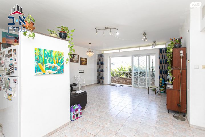 דירה, אלכסנדר ינאי, כרמליה, חיפה