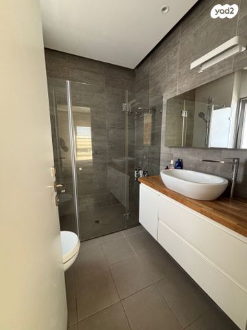 דירה, פרופ' ישראל ייבין 6, פסגת הדר / נווה עוז הירוקה, פתח תקווה