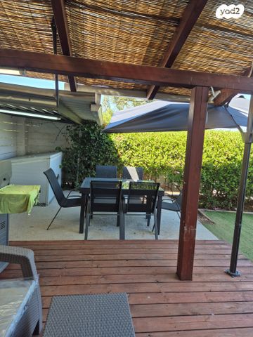 דו משפחתי, רמת ישי