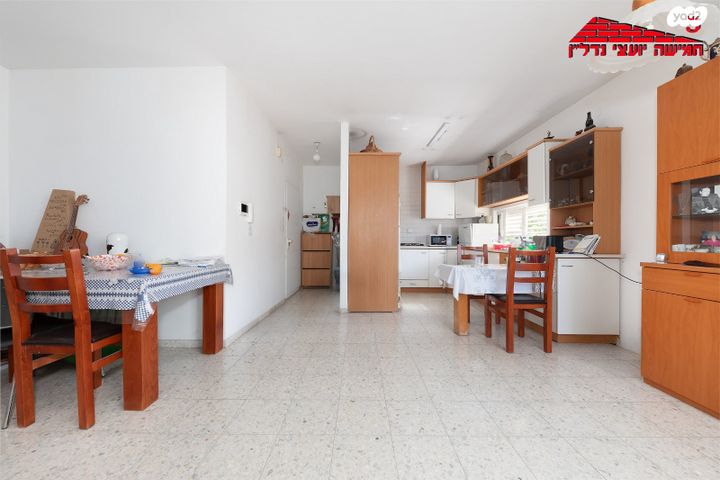 דירה, עולי הגרדום, רמז, מערב ותיק, ראשון לציון