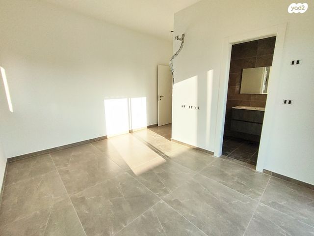 גג/ פנטהאוז, כלנית, צופים, צופים